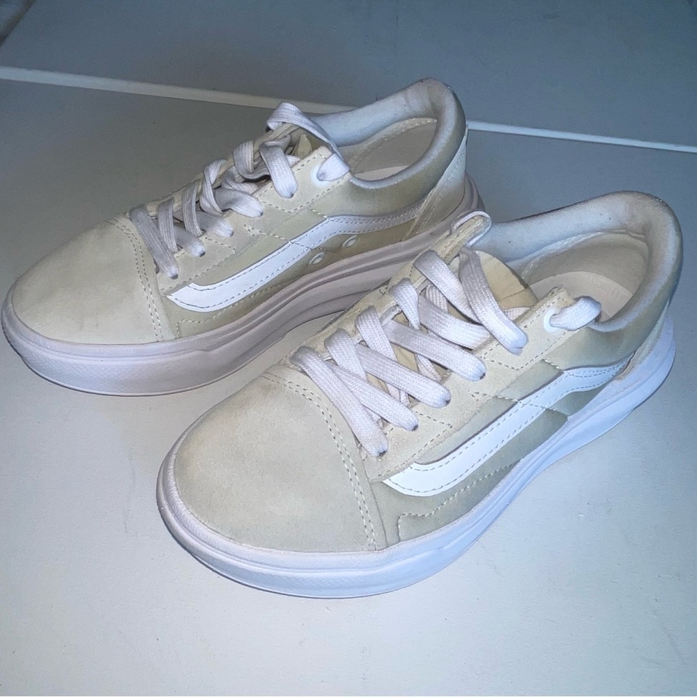 Vans ComfyCush Old Skool Overt Sneakers - Picture 4 of 16